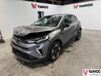 damaged passenger cars Renault Captur  2026/2