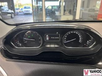 Peugeot 2008  picture 20
