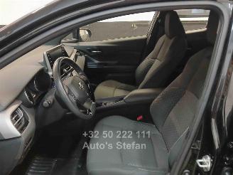 Toyota C-HR  picture 14