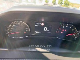 Peugeot 2008 STYLE picture 16