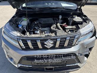 Suzuki Vitara GLX picture 21