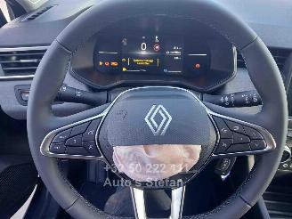 Renault Clio E-TECH HYBRIDE picture 9