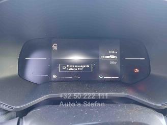 Renault Clio E-TECH HYBRIDE picture 13