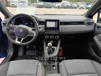 Renault Clio V TECHNO picture 24