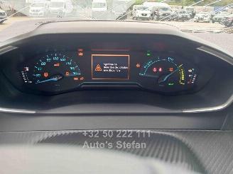 Peugeot 2008 E-ACTIVE picture 7