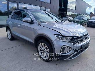 Volkswagen T-Roc LIFE picture 1