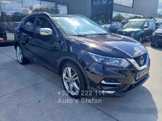 damaged passenger cars Nissan Qashqai  2019/11