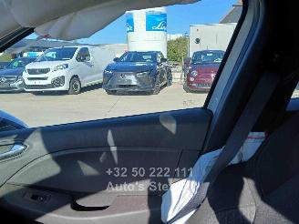 Renault Clio  picture 9