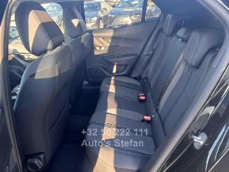 Peugeot 2008 ALLURE picture 18