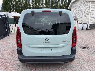 Coche accidentado Citroën Berlingo 5-PERSOON -- PANODACH 2018/8