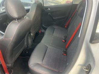 Peugeot 208 BENZINE - AUTOMATIC picture 20