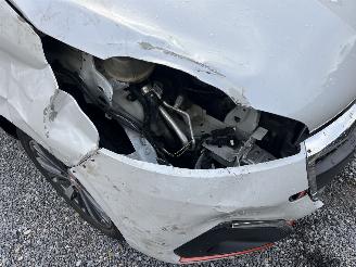 Peugeot 208 BENZINE - AUTOMATIC picture 11