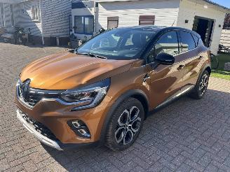 Renault Captur E-TECH HYBRIDE - AUTOMATIC picture 11