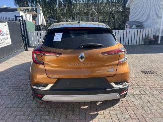 Coche accidentado Renault Captur E-TECH HYBRIDE - AUTOMATIC 2022/10