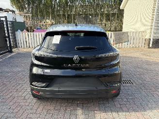 Schadeauto Renault Captur AUTOMATIC - E-TECH 2024/6