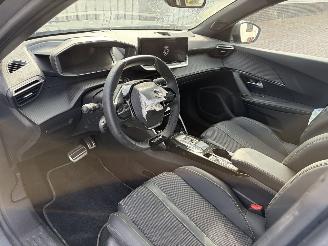 Peugeot 2008 GT-LINE -- AUTOMATIC picture 20