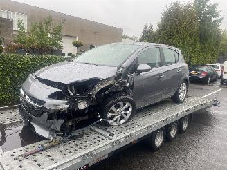 damaged passenger cars Opel Corsa 1.4 Online Edition 2017/9
