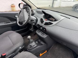 Renault Twingo 1.2-16V Dynamique Airco picture 19