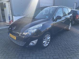 Coche accidentado Renault Grand-scenic 2.0 Dynamique 7p. 140PK!!! AUTOMAAT!!! 2010/2