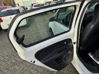 Volkswagen Up! 1.0 BMT move Up! picture 12