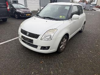 Vaurioauto  passenger cars Suzuki Swift 1.3 Shogun Airco 2009/2