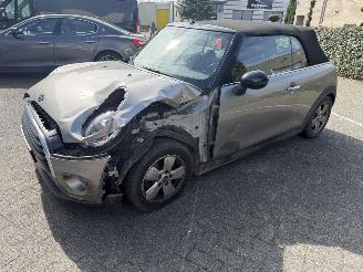 škoda osobní automobily Mini  1.5 Cooper Chili Cabrio 2019/11
