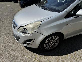 Opel Corsa 1.4-16V Cosmo picture 2