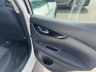 Nissan Qashqai 1.2 Acenta picture 14