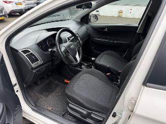Hyundai I-20 1.2i i-Deal picture 7