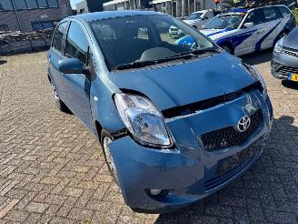 Toyota Yaris 1.3 VVTi Sol MMT picture 1