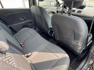 Renault Mégane 1.5 dCi Expression StartStop picture 14