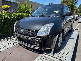krockskadad bil auto Suzuki Swift 1.3 Bandit 2008/9