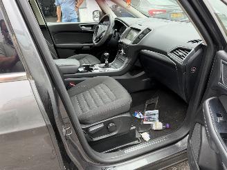 Ford Galaxy 1.5 Titanium 7p picture 37