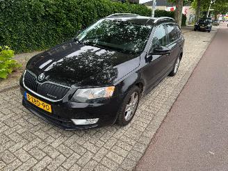 škoda osobní automobily Skoda Octavia 1.6 TDI Greenline Businessline 2014/12
