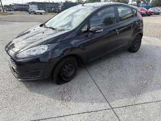 Voiture accidenté Ford Fiesta 1.6 TDCi Champion 2013/2