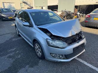 uszkodzony samochody osobowe Volkswagen Polo 1.2 TDI BlueMotion Comfortline 2011/5