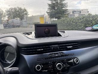 Alfa Romeo Giulietta 1.4 T Distinctive picture 19