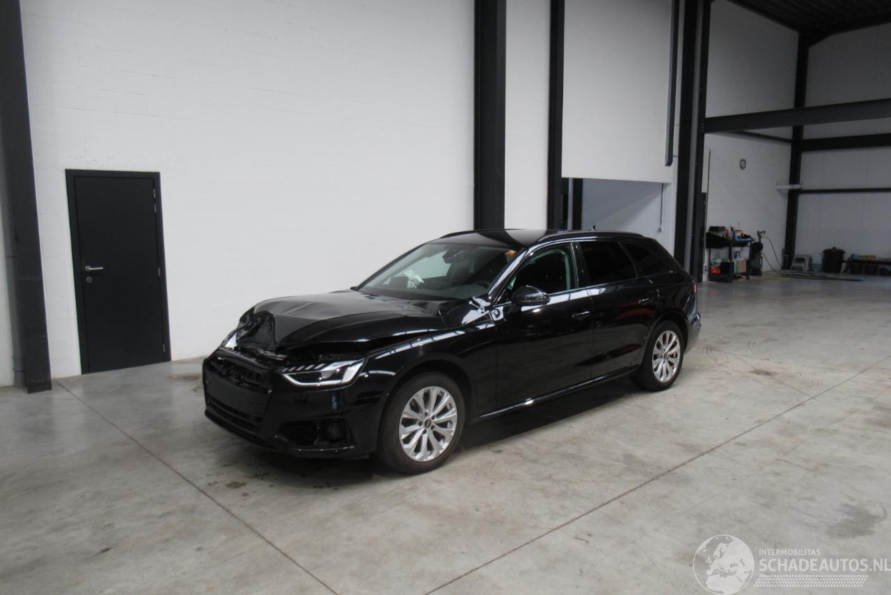 Audi A4 ADVANCED