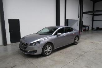 uszkodzony samochody osobowe Peugeot 508 GT LINE 2018/10