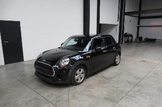 Auto incidentate Mini Cooper SEDAN 2017/5