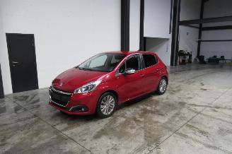 Peugeot 208 SEDAN picture 1