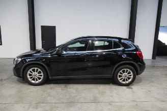 Mercedes GLA SEDAN picture 2