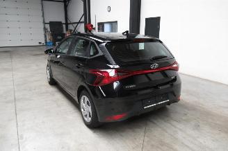 Hyundai I-20 SEDAN picture 3