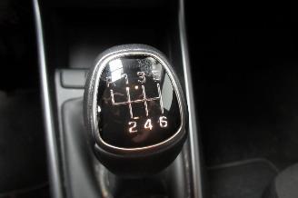 Hyundai I-20 SEDAN picture 31