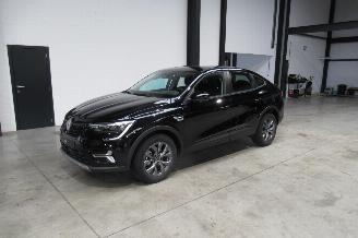 uszkodzony samochody osobowe Renault Arkana FULL HYBRID 2025/7