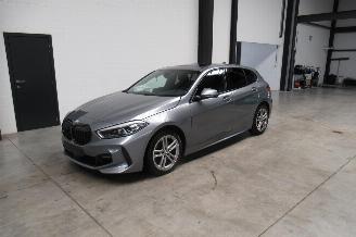 uszkodzony samochody osobowe BMW 1-serie M-PACK 2022/4