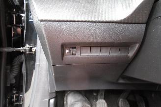 Peugeot 208 ALLURE PACK picture 19
