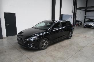 Hyundai I-30 BREAK picture 1