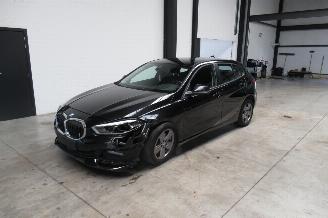 Vaurioauto  passenger cars BMW 1-serie ADVANTAGE 2021/9