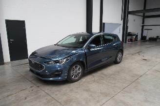 Damaged car Ford Focus TITANIUM 2023/5